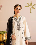 Black embroidered chiffon dupatta detail ZAMARANG