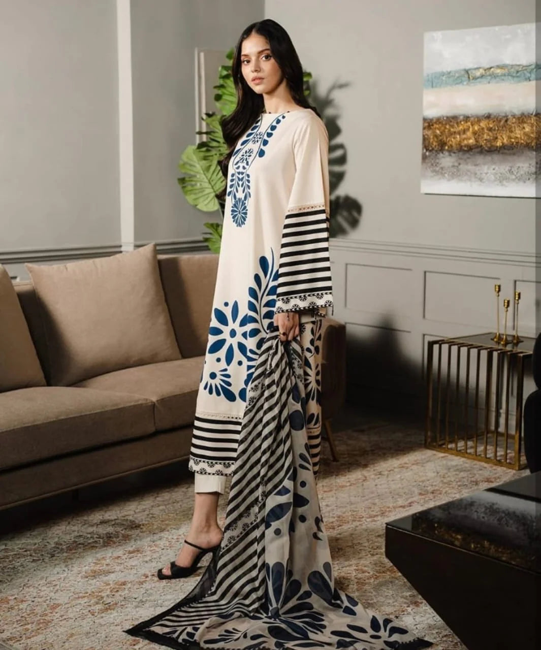 Detail of hem and cuff print on Azure Meadow kurta