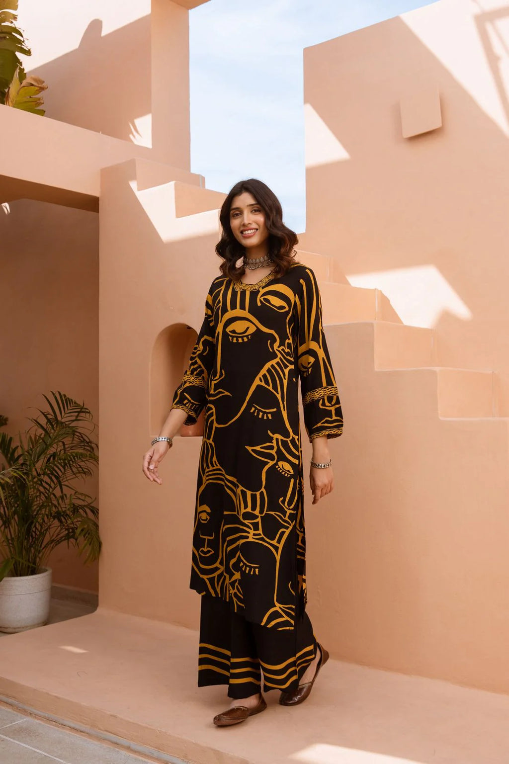 Full look model shot Aurea Noir digital 2 piece suit ZAMARANG