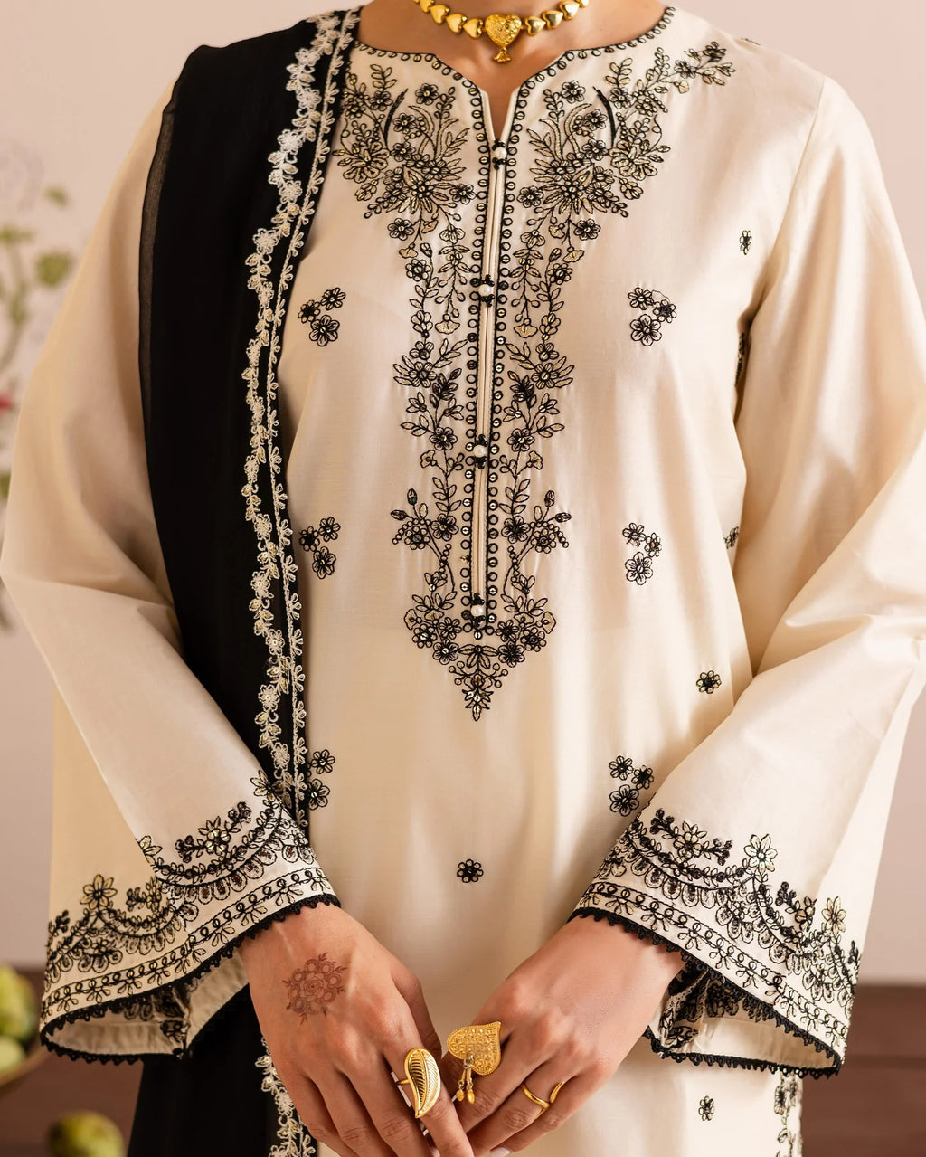 Full look model shot off white and black embroidered lawn 3 piece suit ZAMARANG
