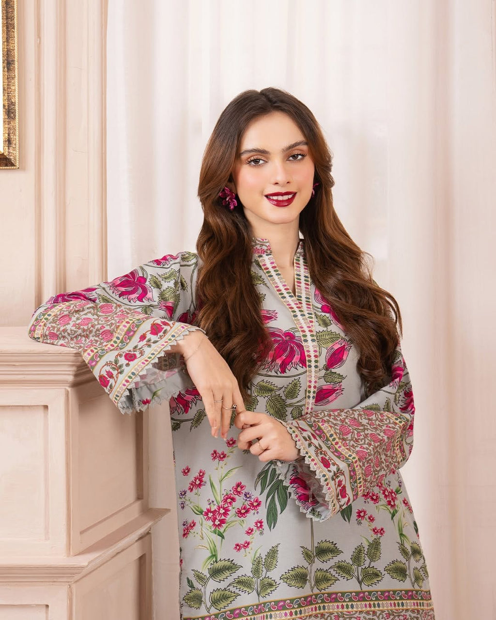Lightweight stitched lawn suit in grey with pink digital design