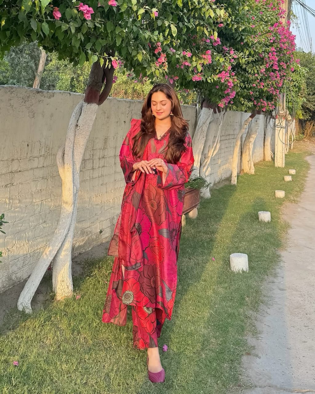 Printed straight trousers detail Crimson Bloom ZAMARANG