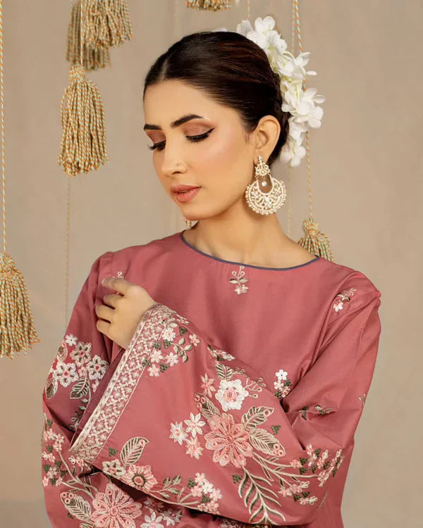 Ready to wear embroidered lawn suit Pakistan semi formal look