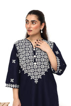 ZAMARANG Midnight Mosaic white embroidery kurta close up