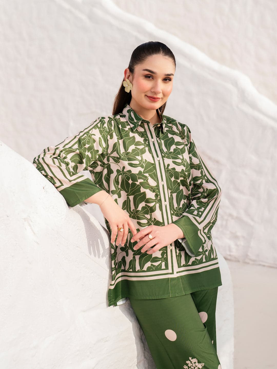 ZAMARANG Olive Grove straight trouser print border detail