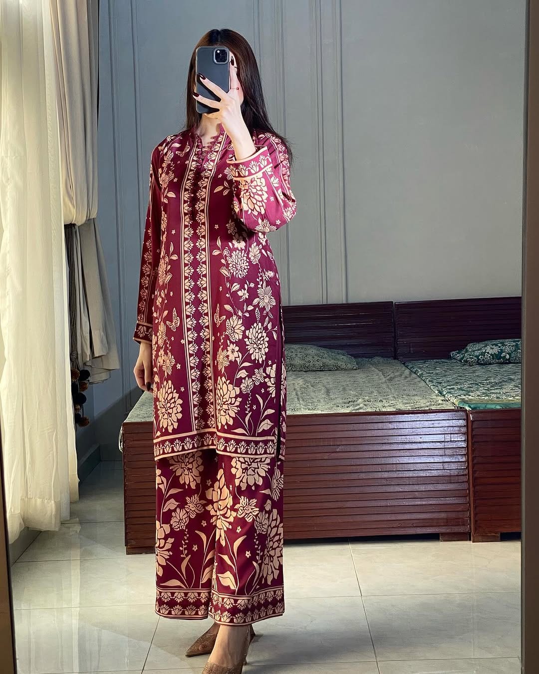 ZAMARANG Velveted Maroon digital floral print kurta front view