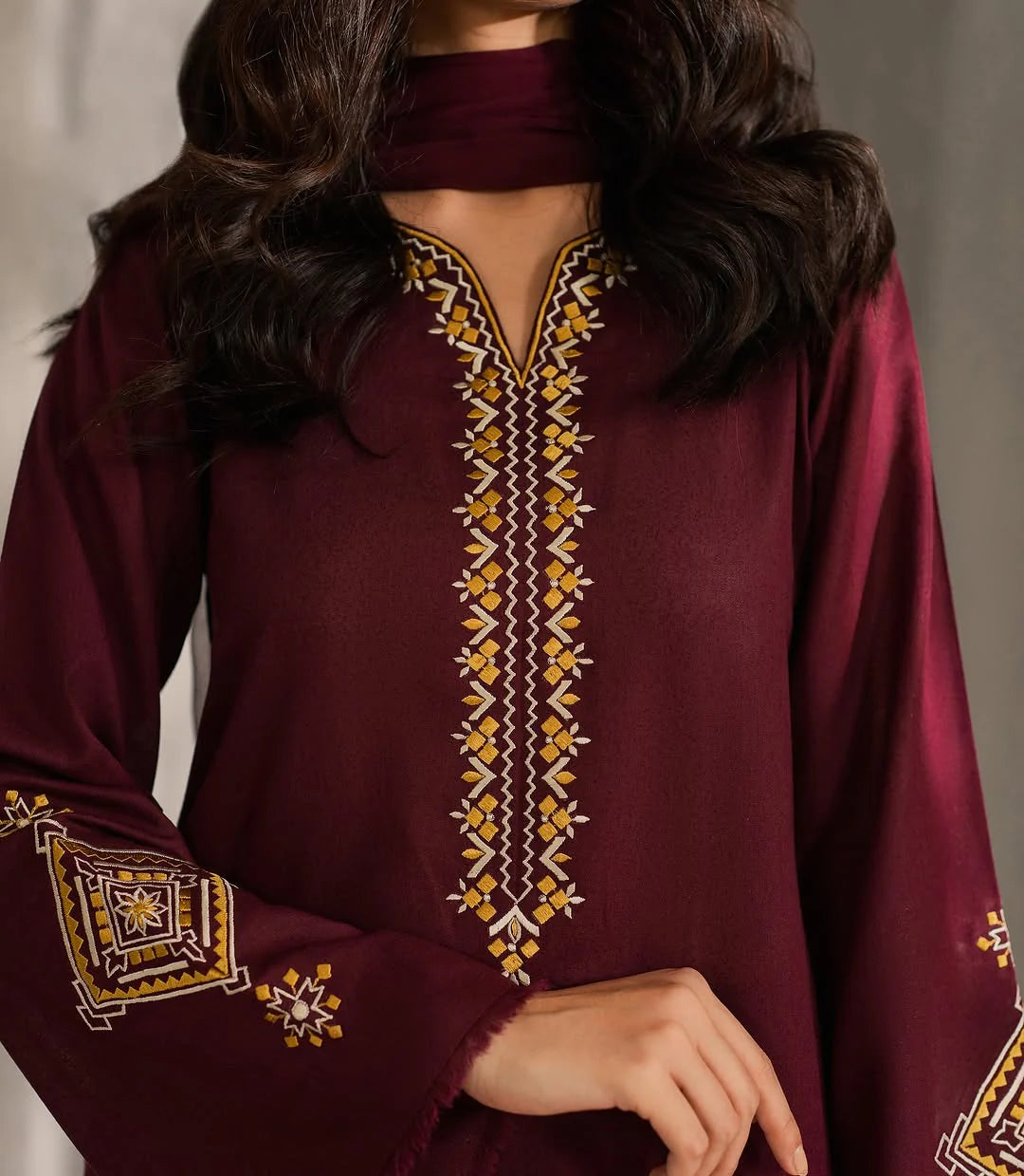 ZAMARANG embroidered sleeve border detail maroon suit
