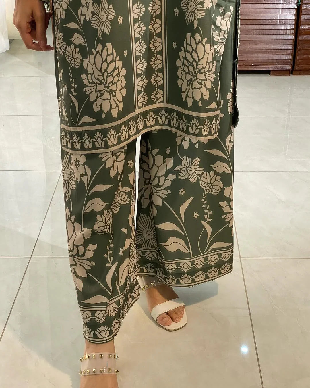 ZAMARANG wide leg sage trouser floral print detail