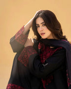 black-embroidered-shirt-neckline-detail-zamarang