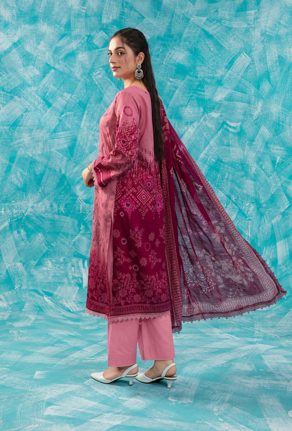 3 Piece Elegant Dusty Pink Embroidered Viscose Suit