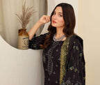 Printed dupatta with embroidered shawl border detail ZAMARANG
