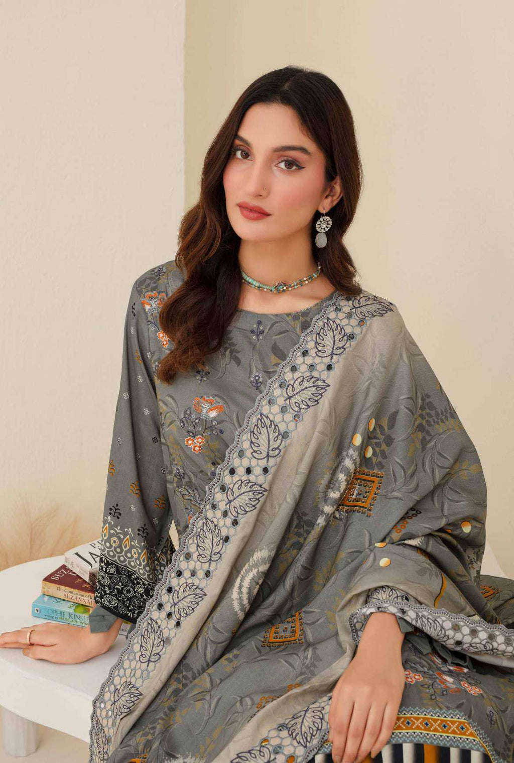 Full look with embroidered shawl dupatta draped — ZAMARANG