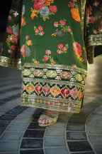 verdant_bloom_neckline_mirror_embroidery_zamarang